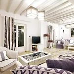 Pelican Bay Hotel
