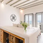 Villa Camelia 1 - Psarou View - Private Pool And Jacuzzi