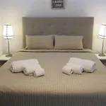 Lavish Suites