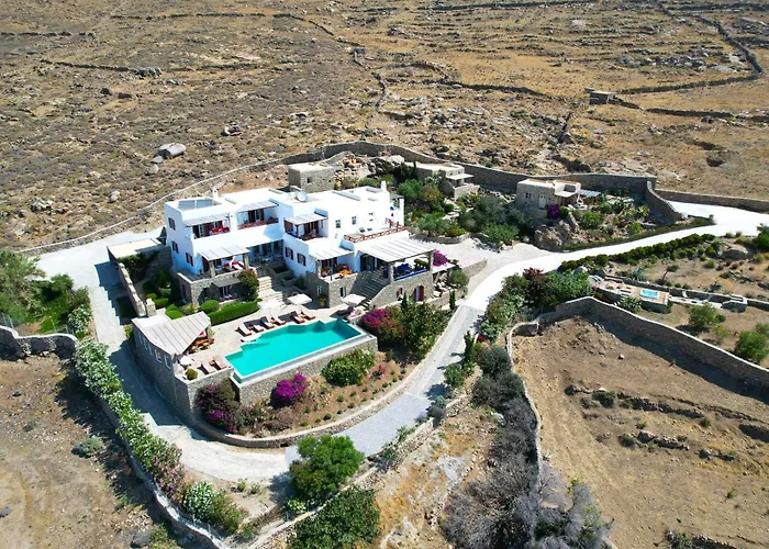 Villa Nautilia - Luxury Suites And Cottages