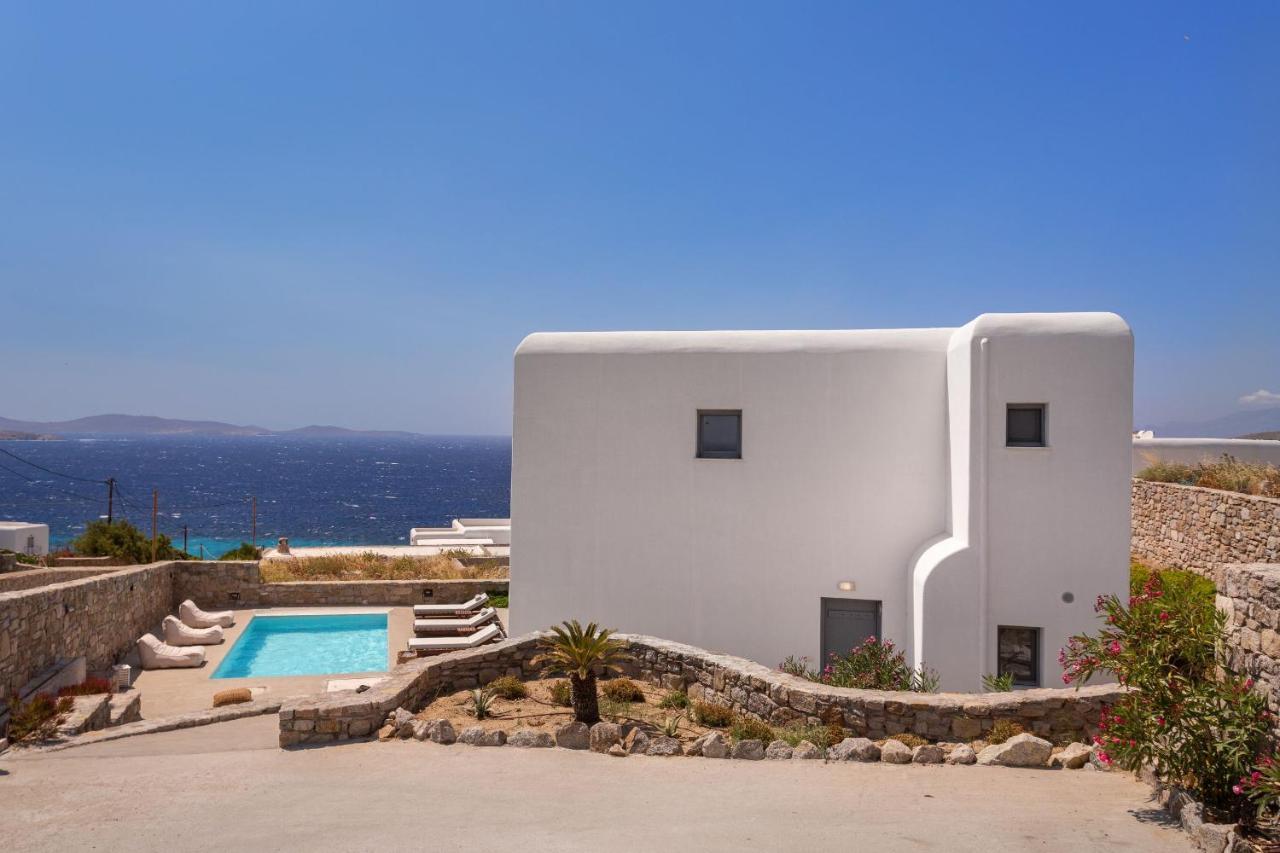 Nikoi * Mykonos Town