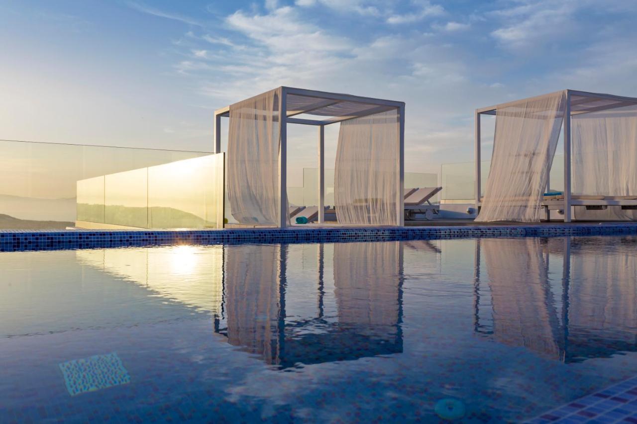 Colours Of Mykonos Luxury Residences & Psarou (Mykonos)