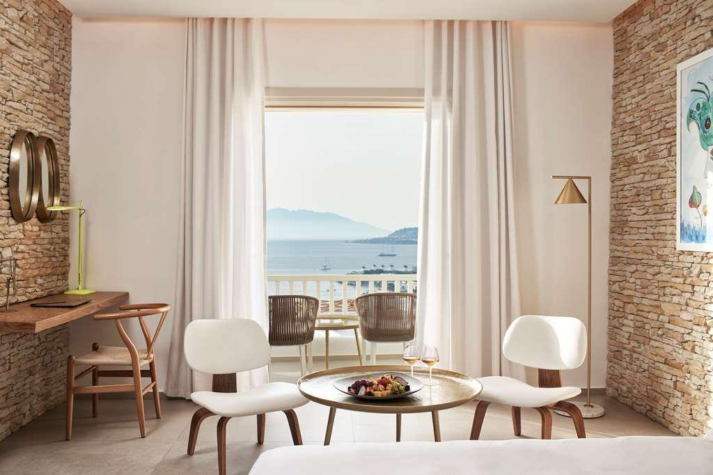 Hotel Myconian Naia Mykonos Town