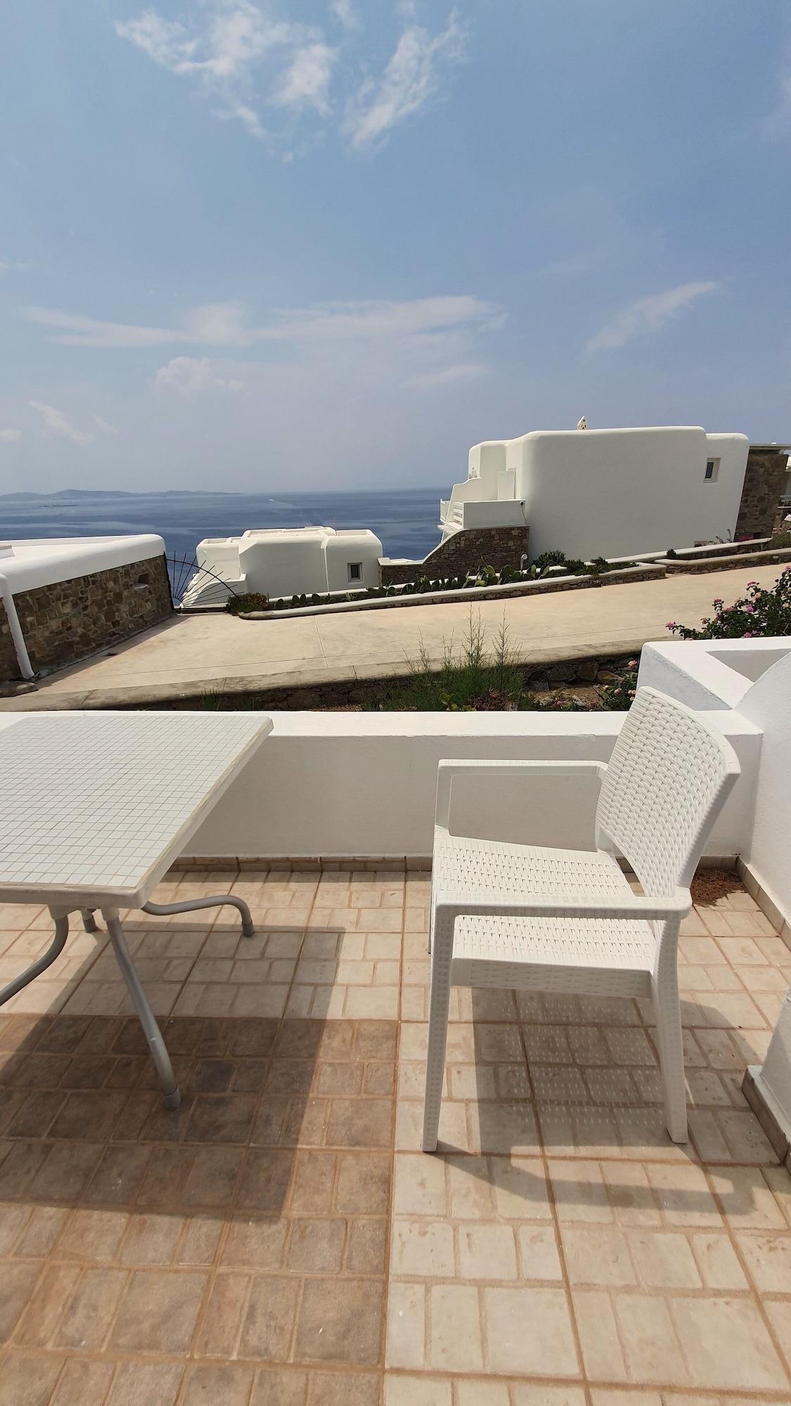 Gorgona Mykonos Town