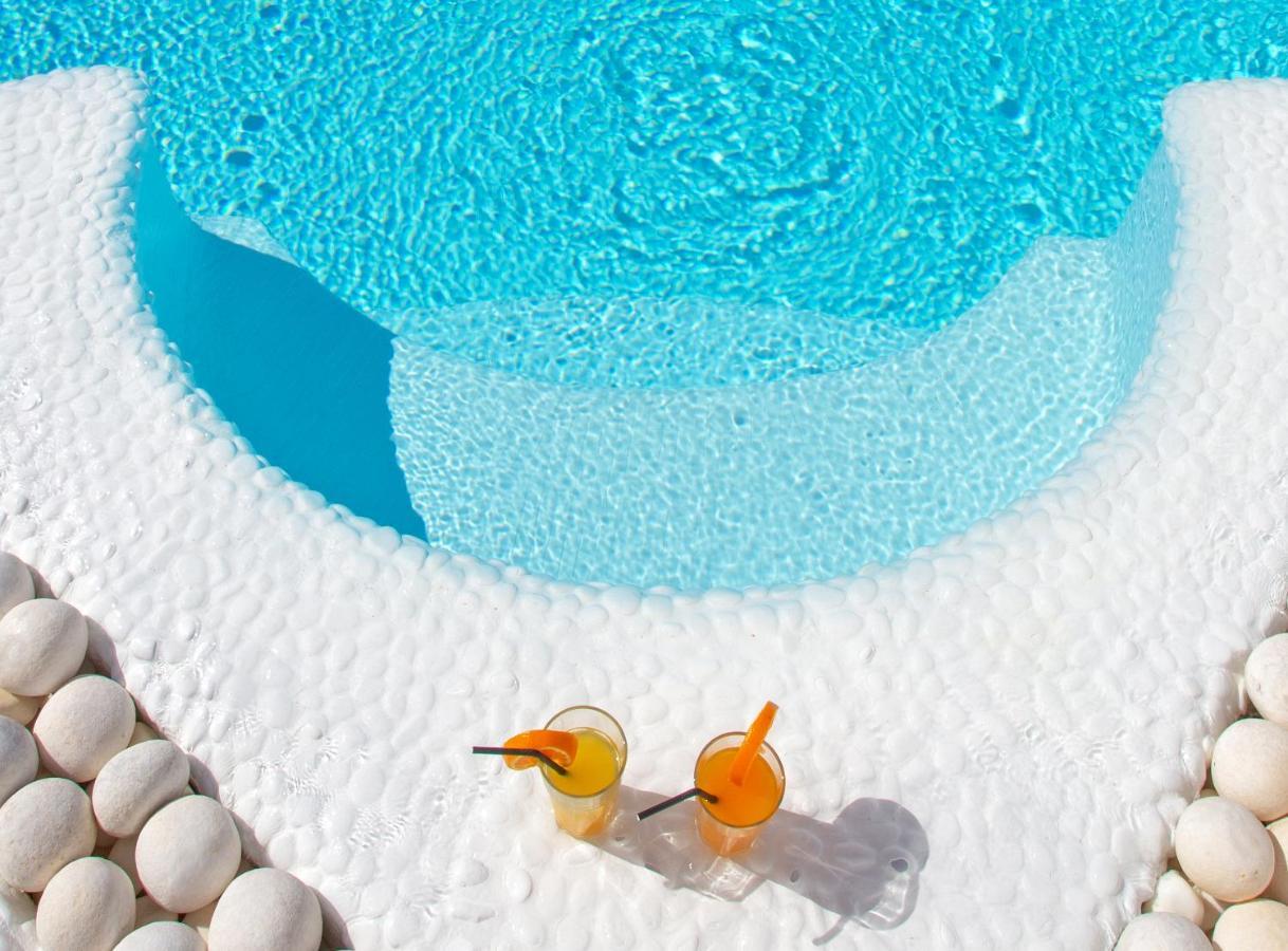 Apsenti Couples Only Aparthotel 4*