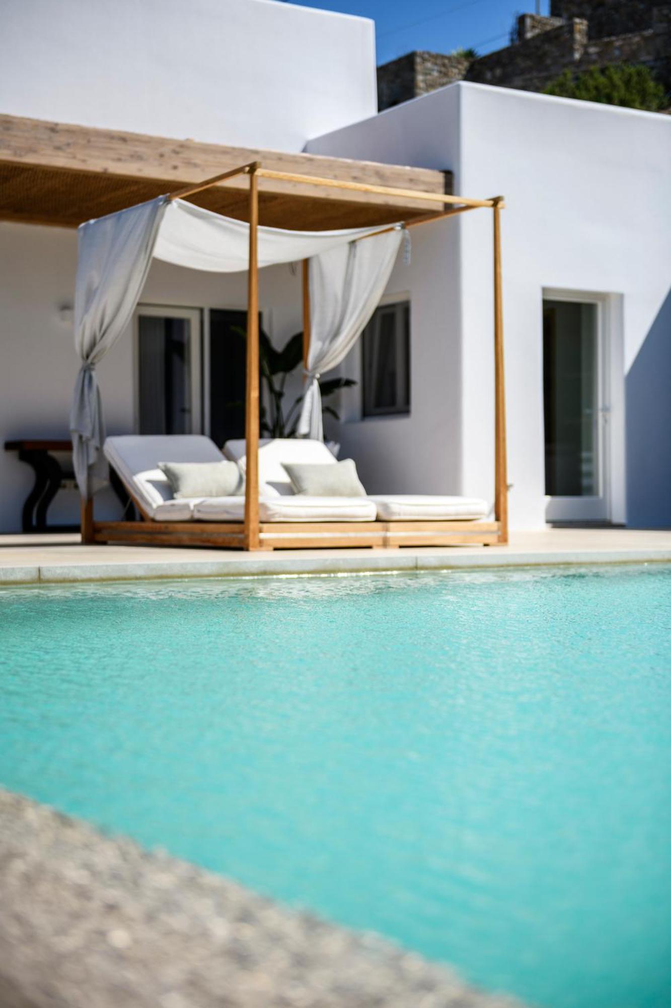 Silver Breeze * Mykonos Town
