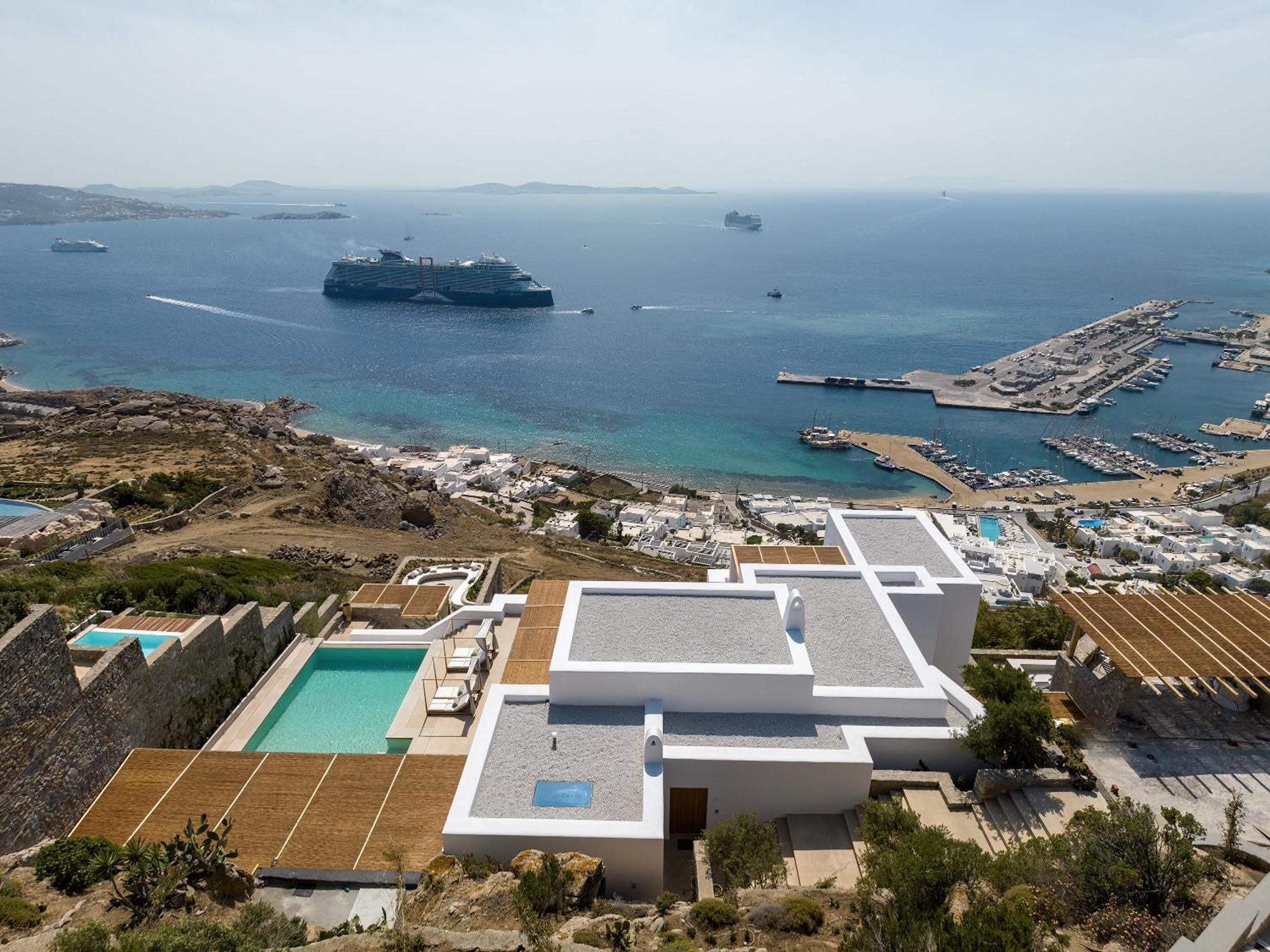 Silver Breeze * Mykonos Town