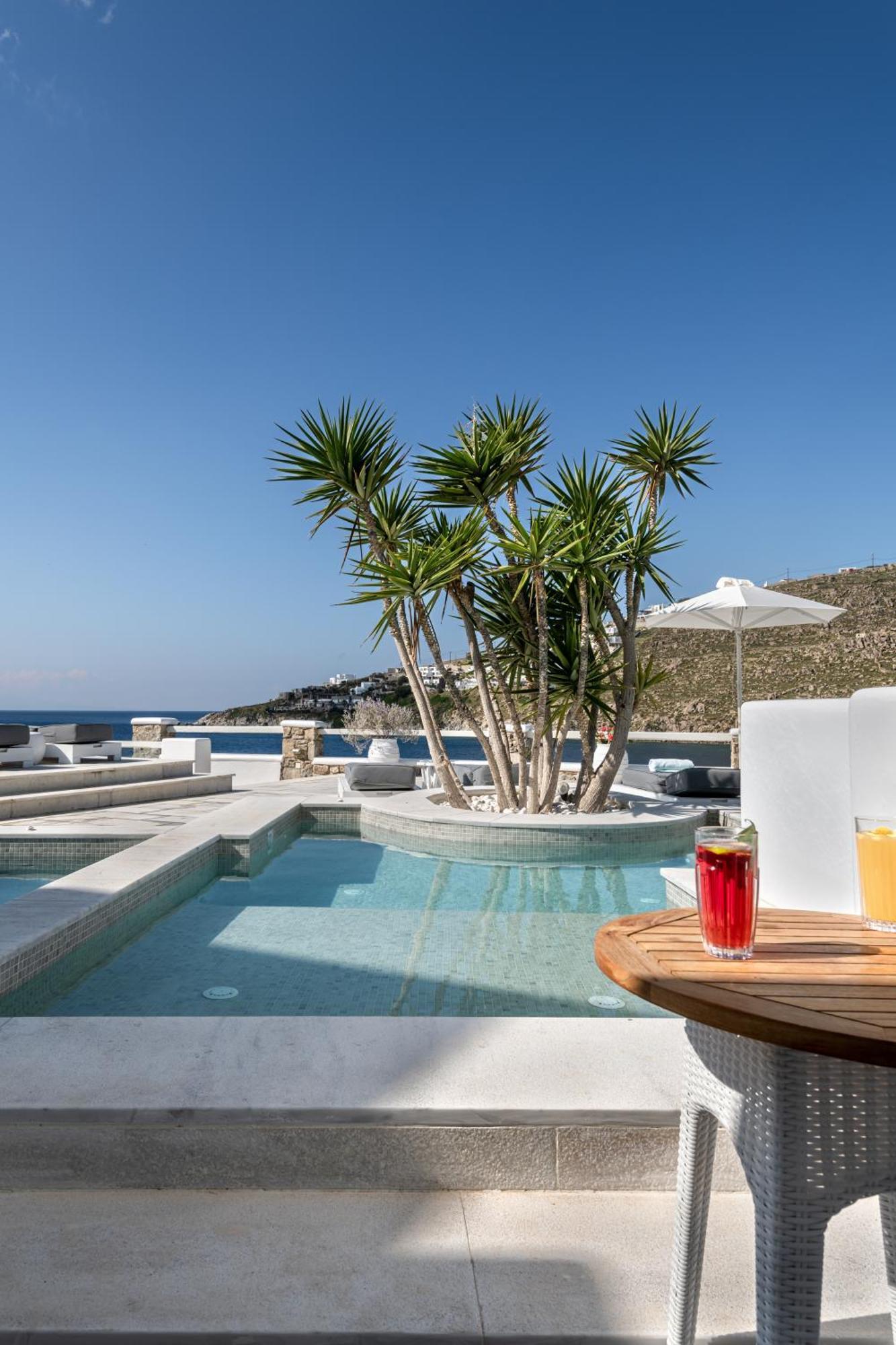 Nissaki Boutique 5* Platys Gialos (Mykonos)