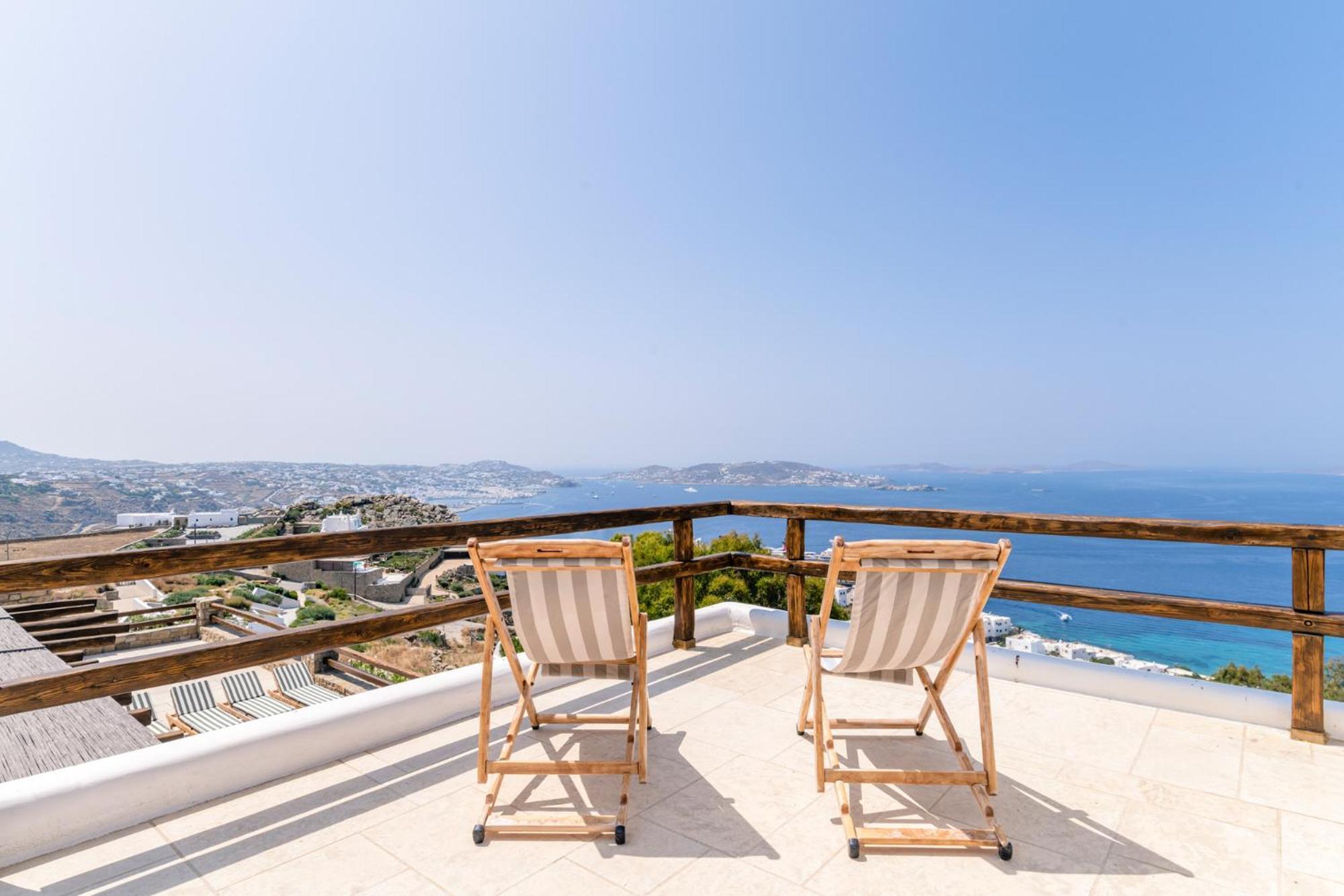 Olivia Mykonos *