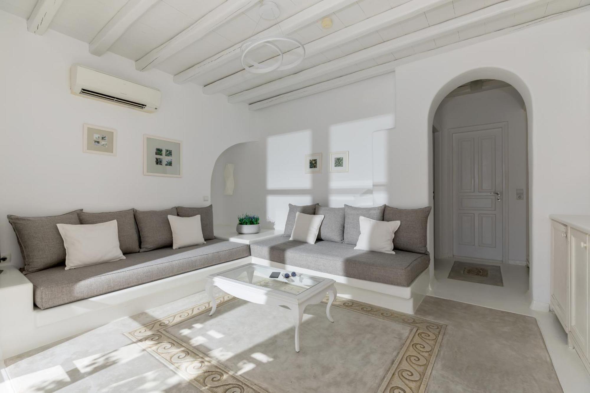 Hotel Corfos 3*