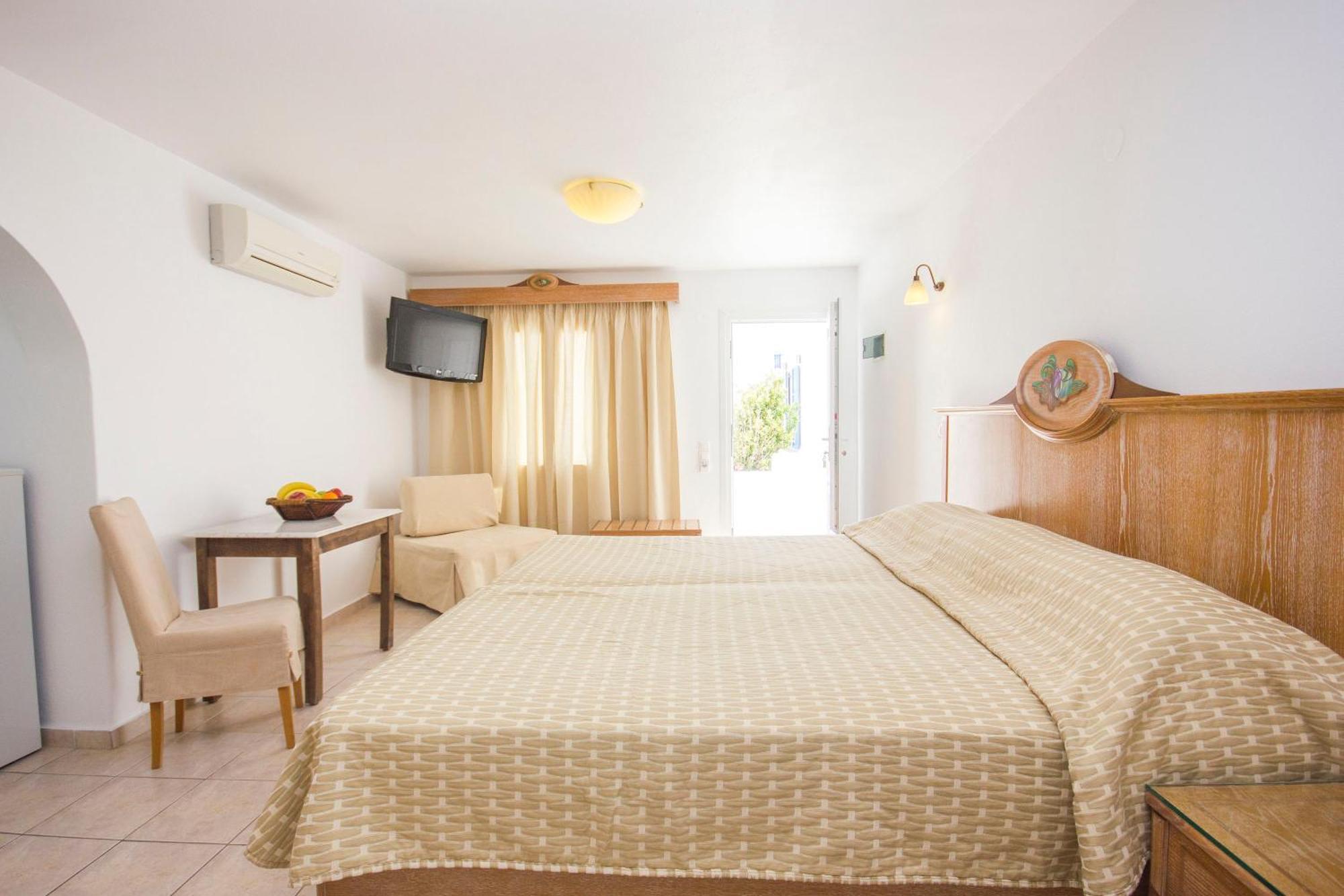 Gelos House Aparthotel