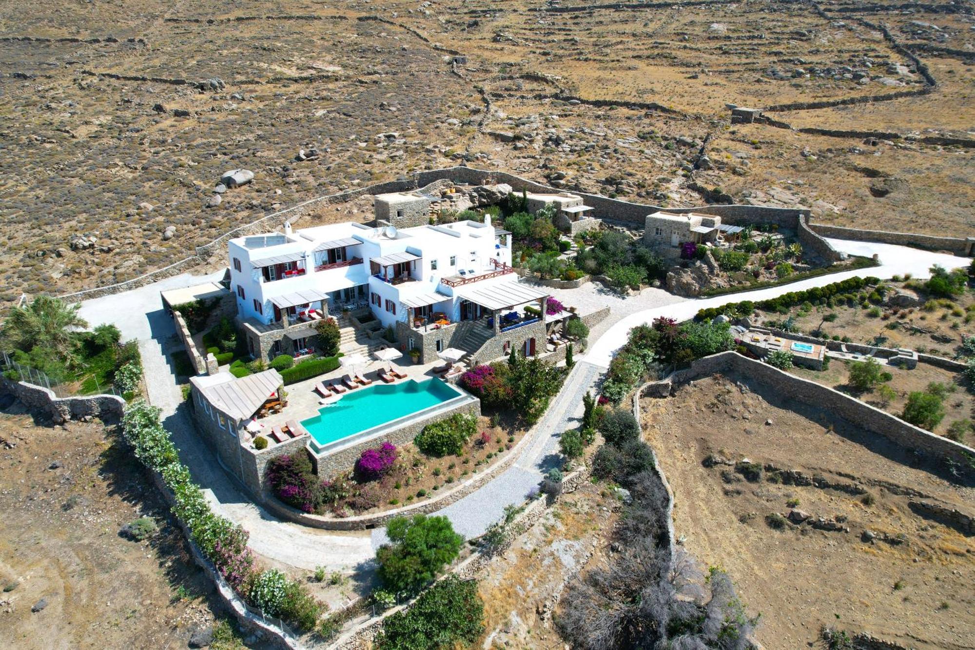 Hotel Nautilia - Luxury And Kalafatis
