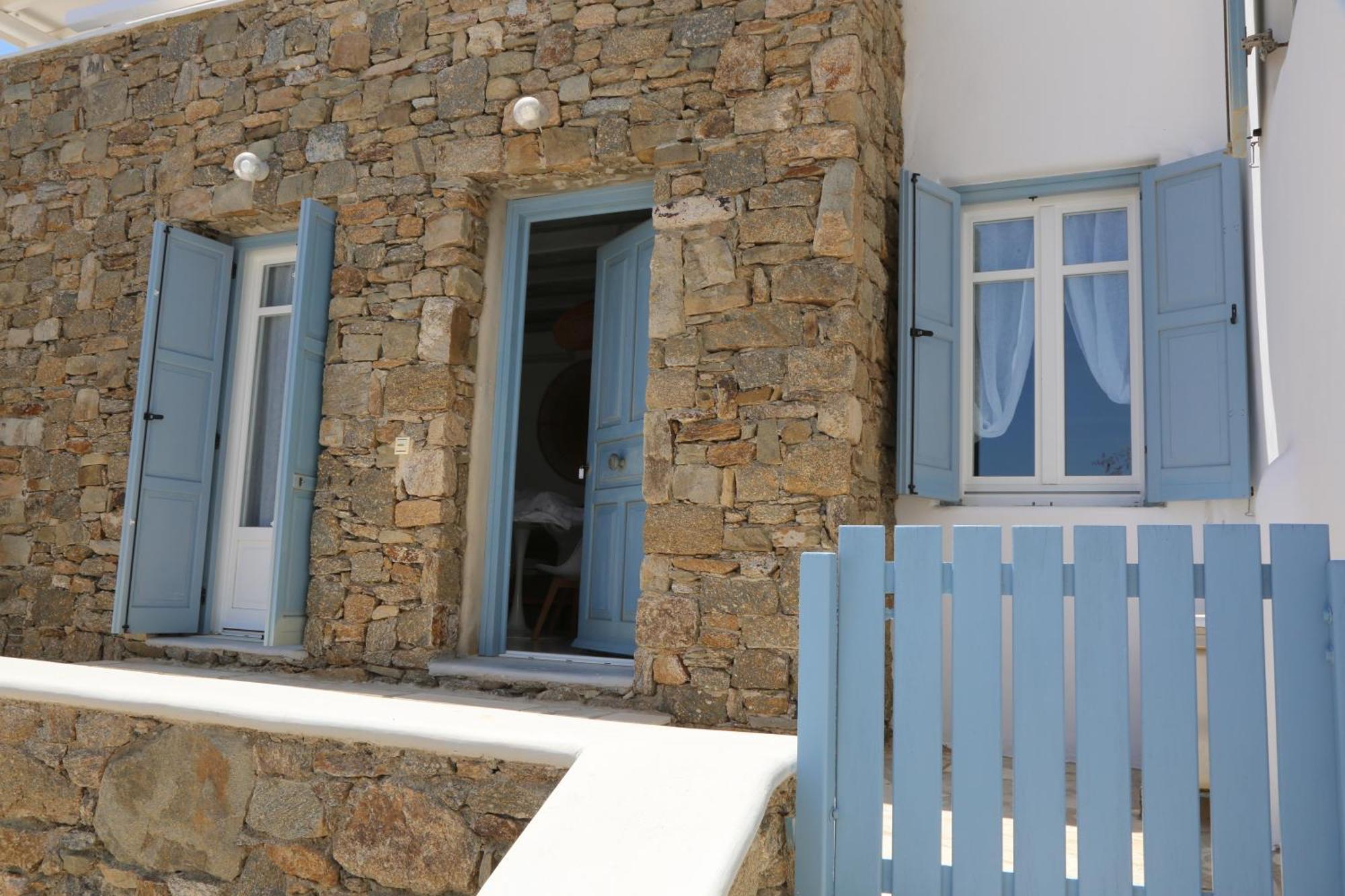 Cycladic With Hot Tub Ferienhaus *