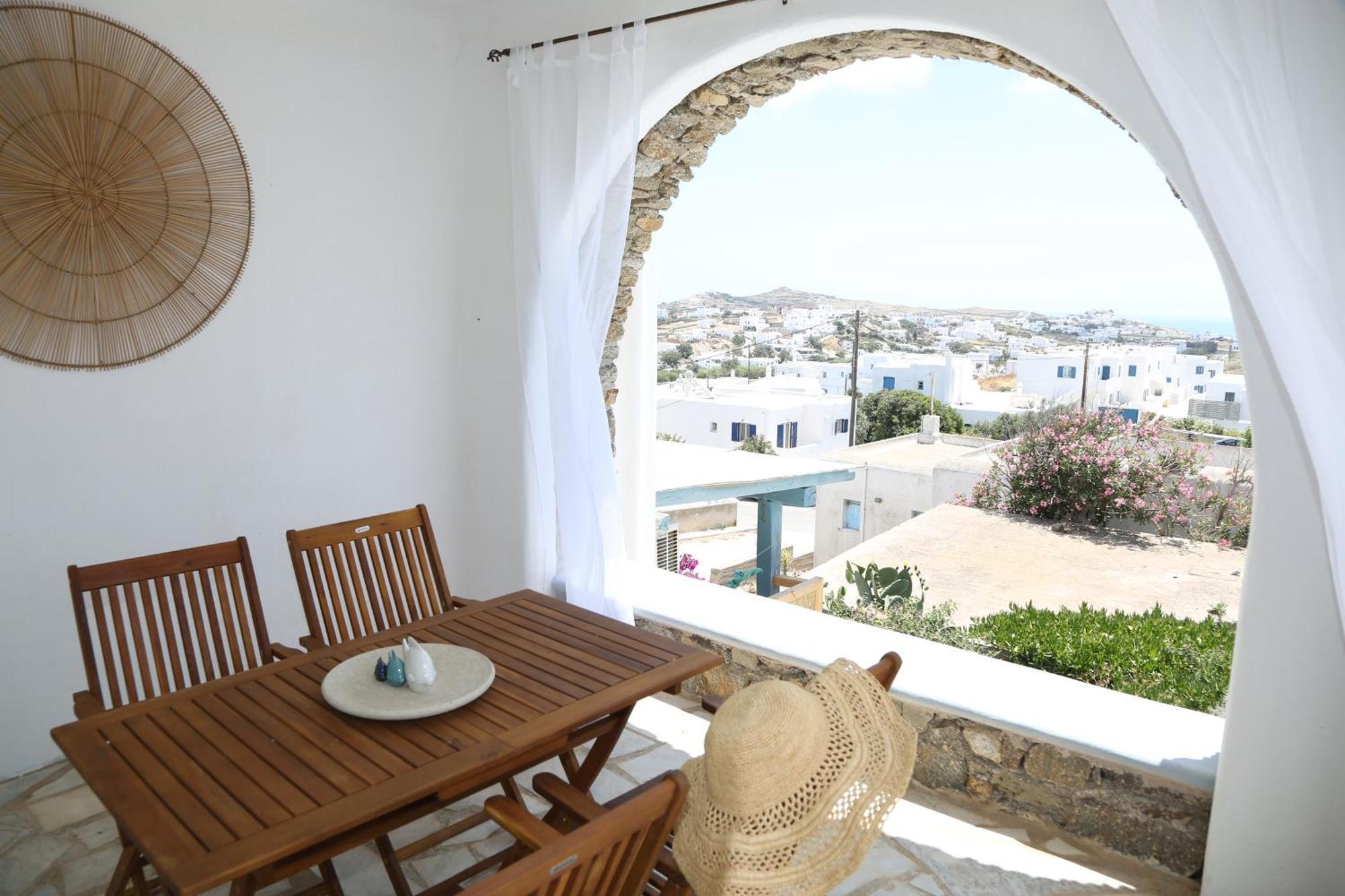 Cycladic With Hot Tub Ferienhaus *