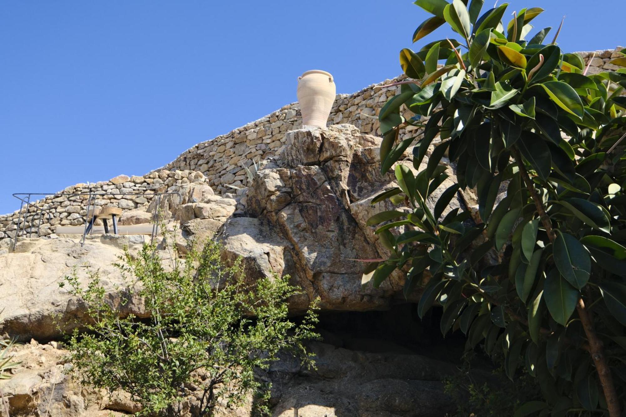 Nautilia - Luxury And Hotel Kalafatis