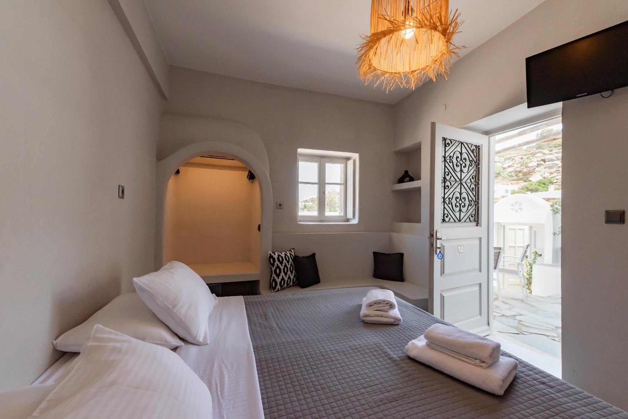 Rania Sea View Aparthotel 3*