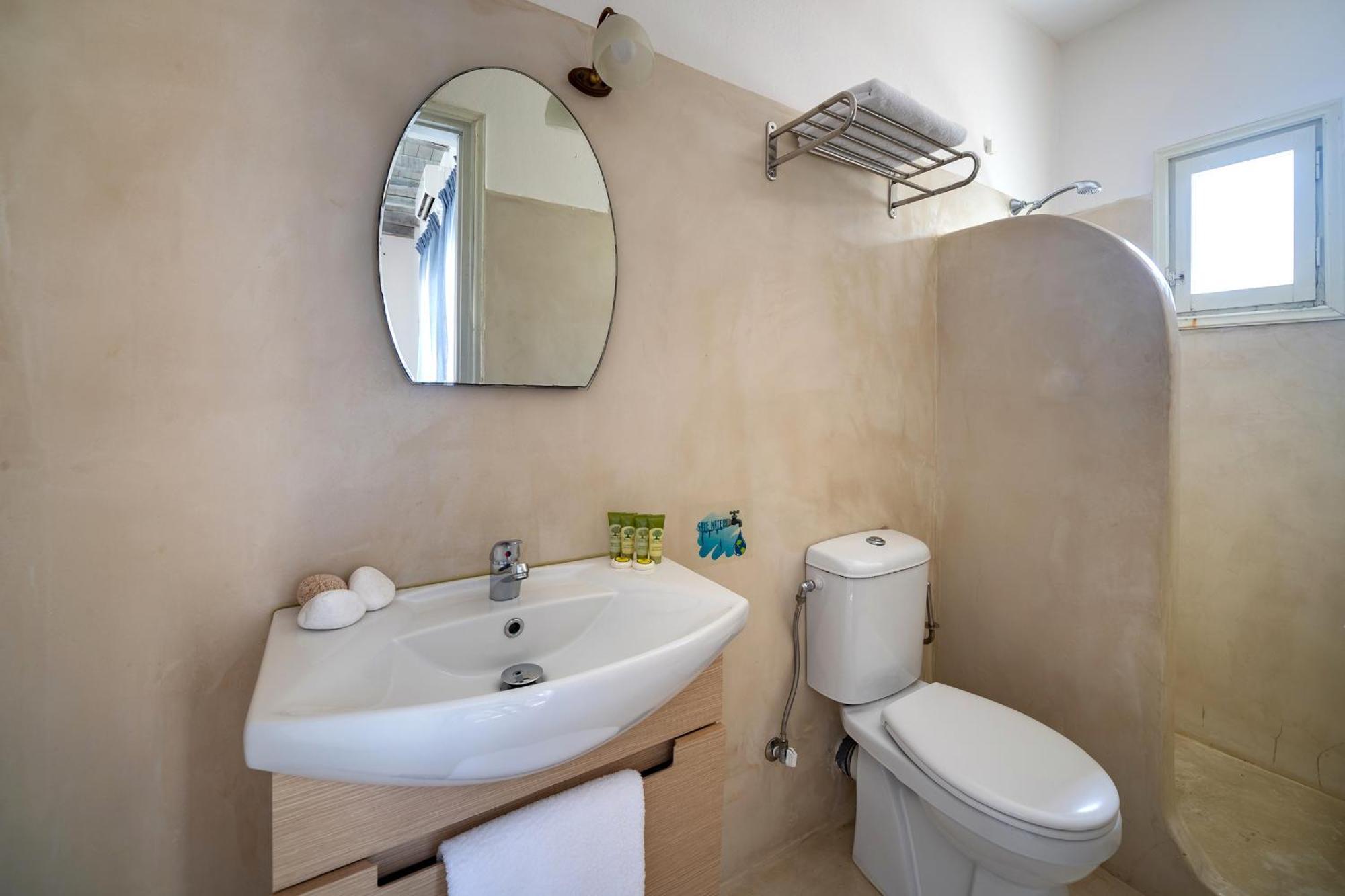 Olia Hotel 3*