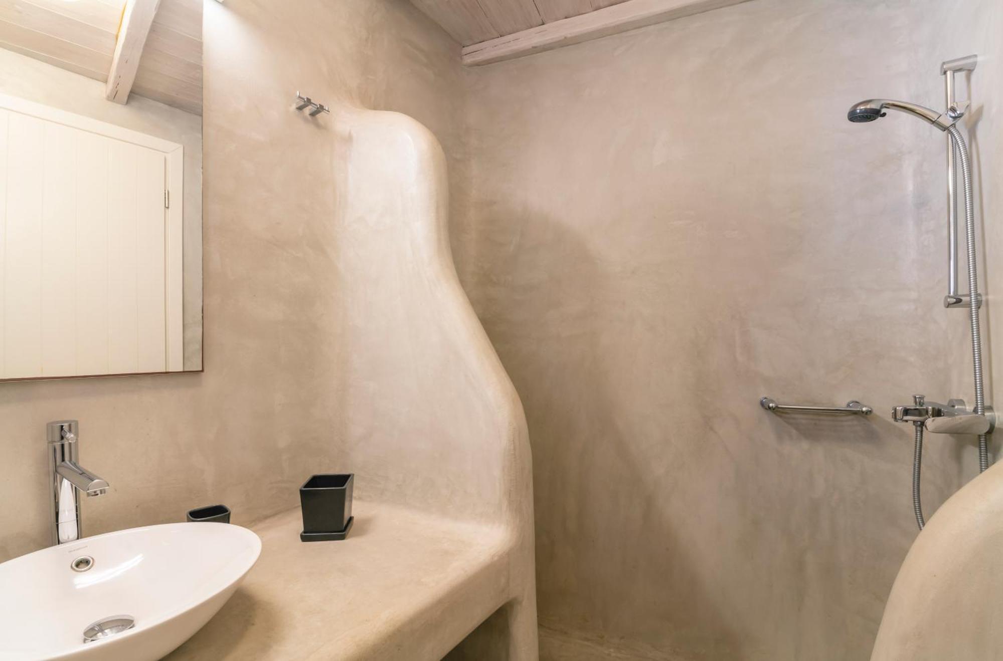 Luxury With Stunning Views Above Kalo Livadi Mykonos Town