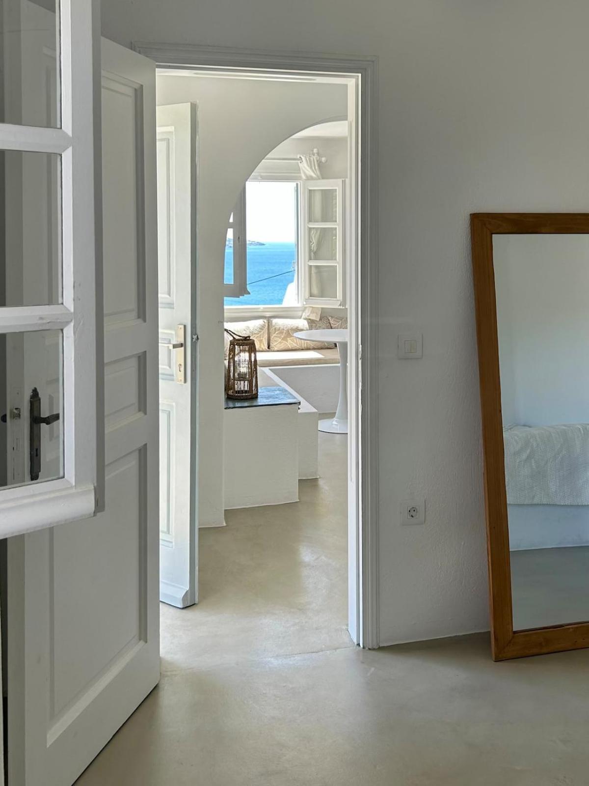 Blue And White Mykonos Apartamento *