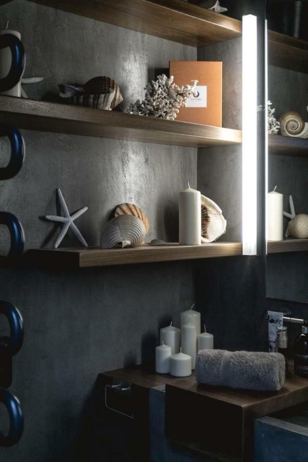 Apartment One Manto Square