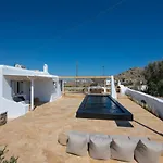 Little Villa Amid Super Paradise-Jackieo\' Mykonos