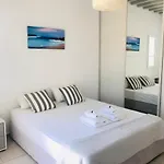 Jonaz Rooms & Suites