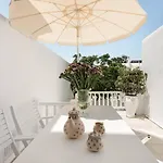 Mykonian Marvel: A Tranquil Oasis In The Old Town!
