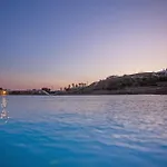 Kastro Seaview Pool Suites