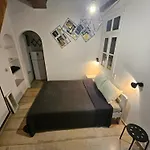 Onyx Apartment