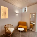 Casa Di Manto Traditional Apartment