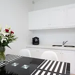 Zannis Hotel