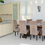 Tatiana Prive Villa & Apartments