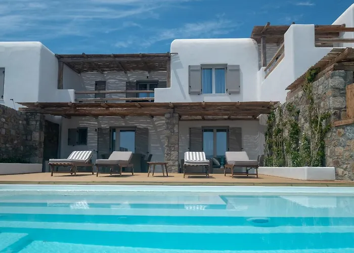 Villa Maroon II By The Pearls Collection