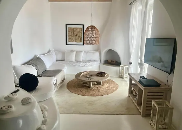 White Luxury Villa With Amazing Seaview And Pool