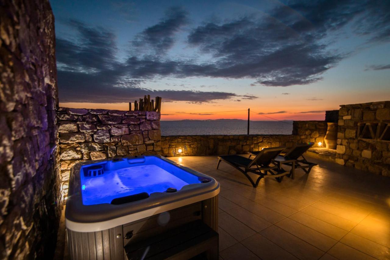 Gorgeous Studio In Cycladic Architecture Overlooking The Aegean *