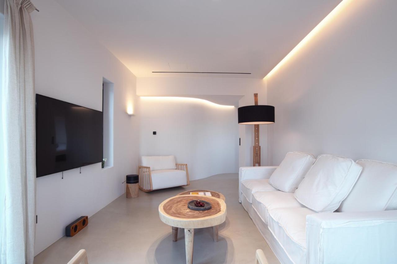 Aqua Marine By Mykonos Rocks Villa