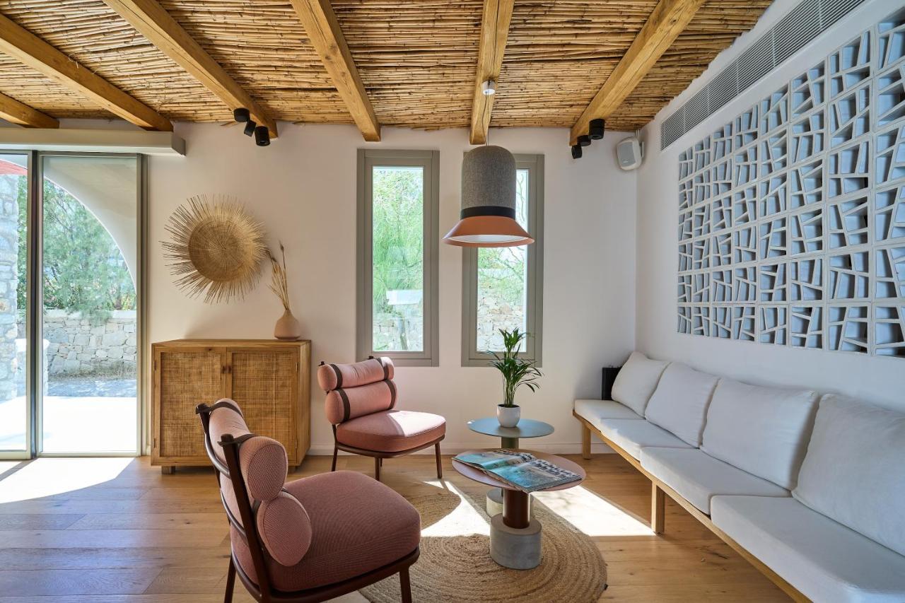 Adorno Hotel&suites