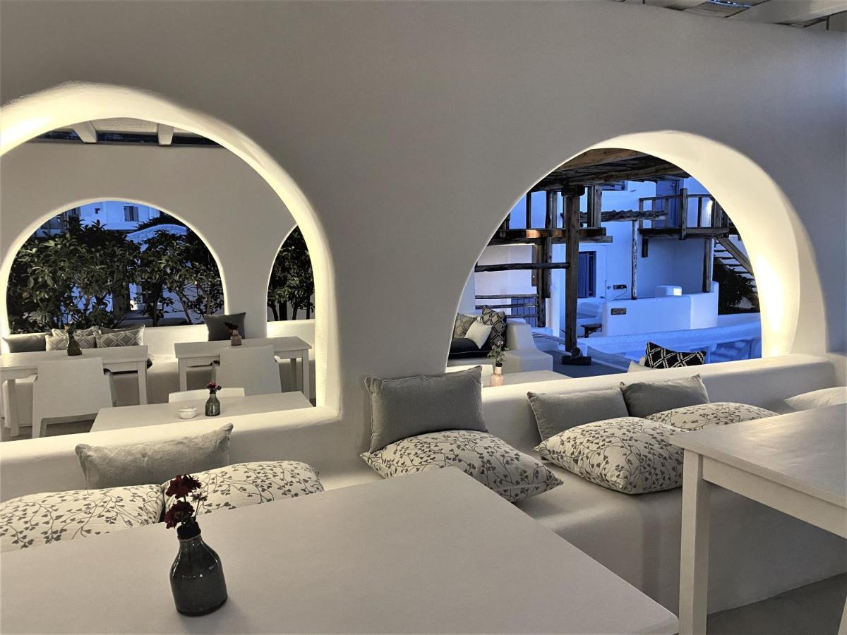 Apsenti Couples Only Aparthotel 4*