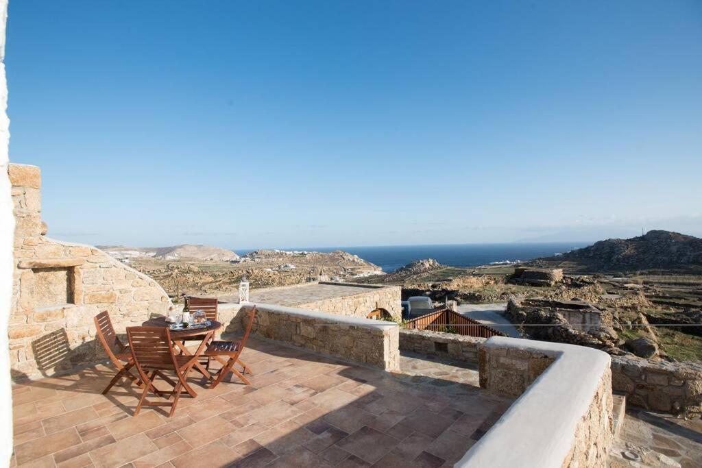 Jakie * Mykonos Town