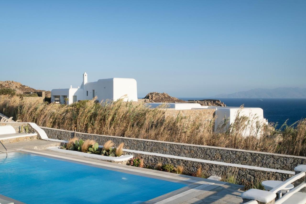Mando Pool Villas W Sea Views - Five Bedrooms Villa *