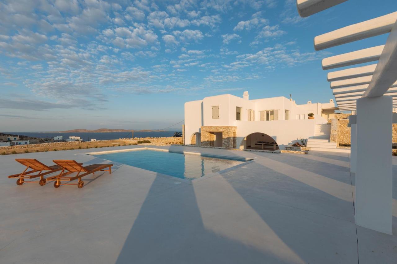 Conza Mykonos Agios Ioannis Diakoftis