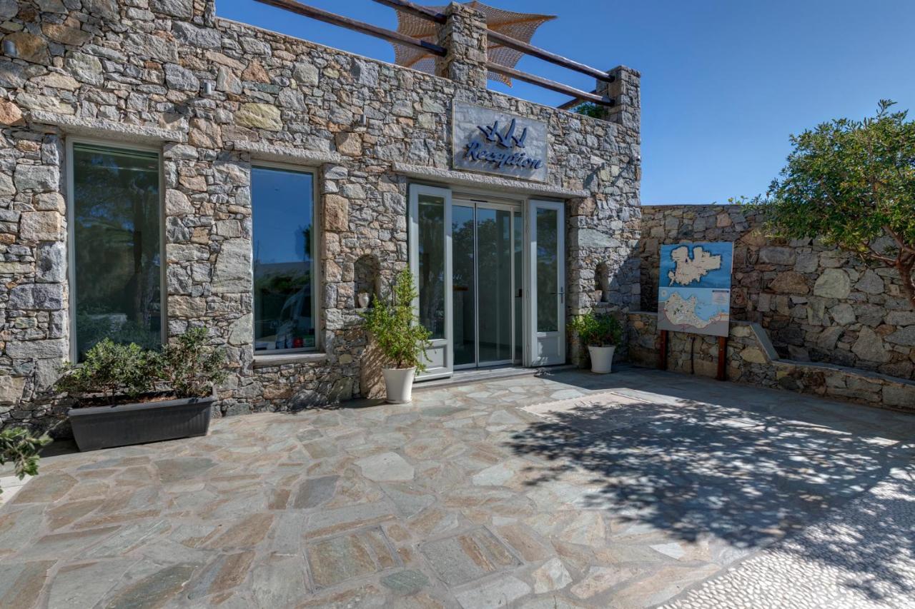 Makis Place Aparthotel Tourlos