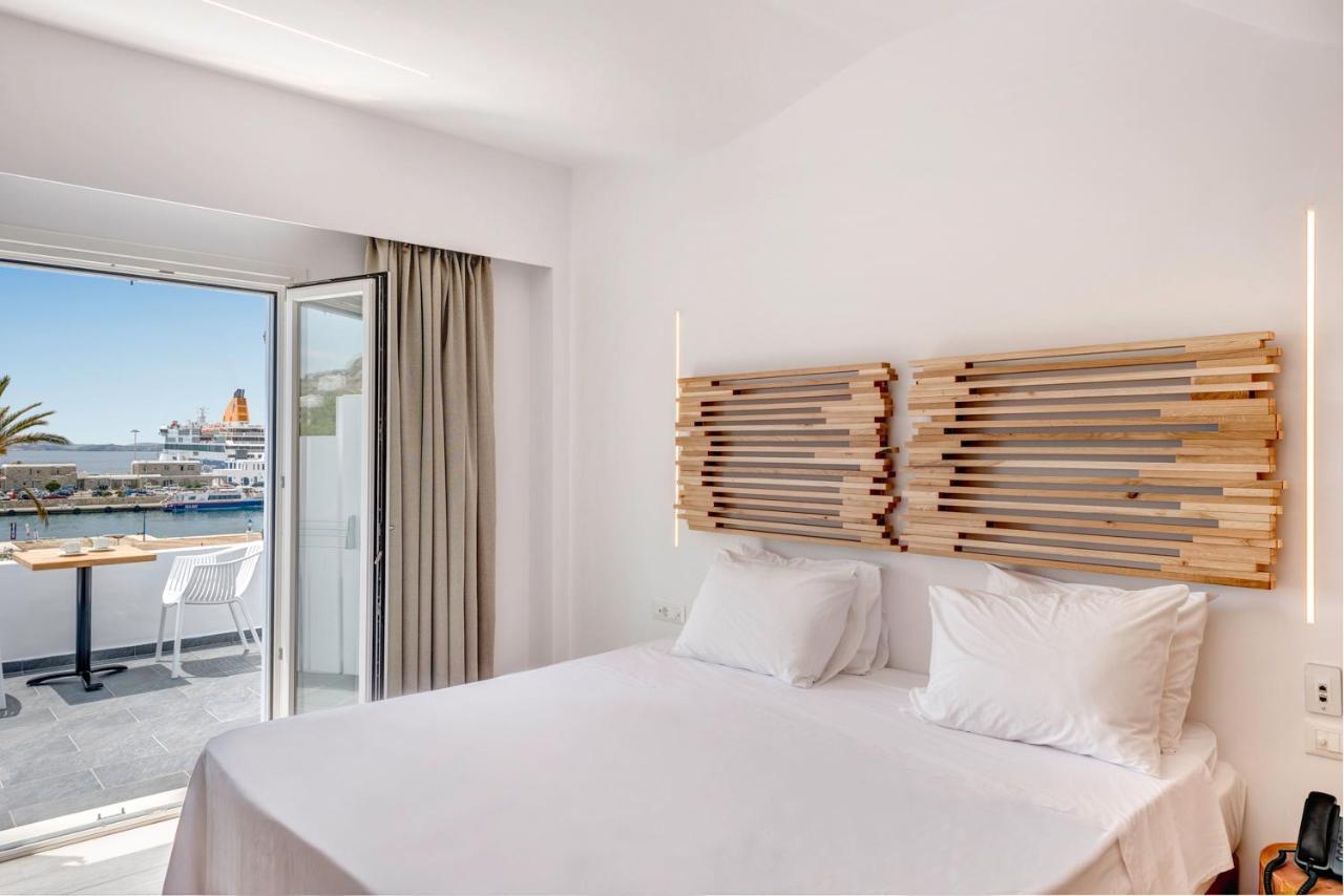 Makis Place Aparthotel 2*