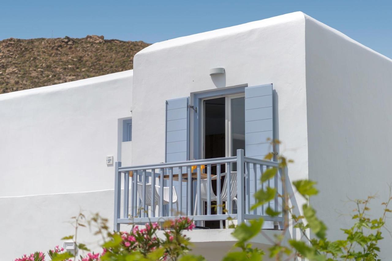 Aparthotel Makis Place Tourlos