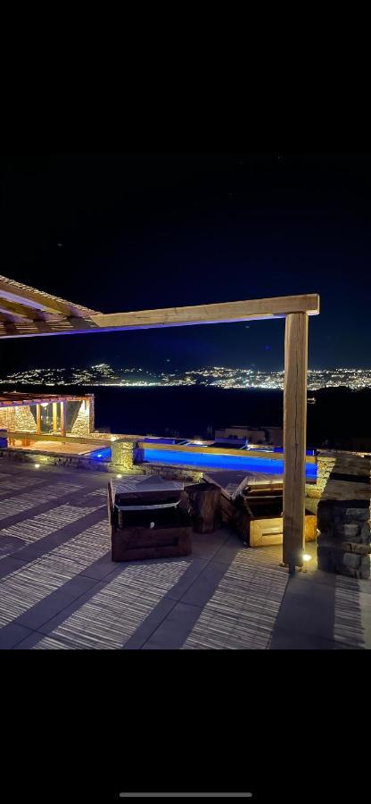 Sapphire Black Villa