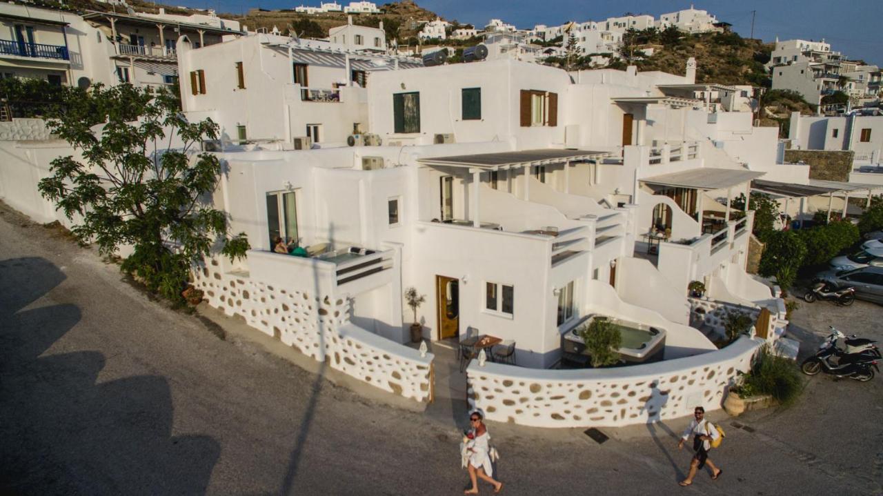 Elina And Gasthof Agios Stefanos (Mykonos)