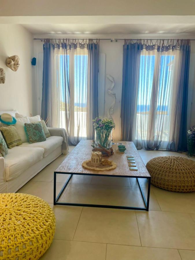 Lidia * Panormos (Mykonos)