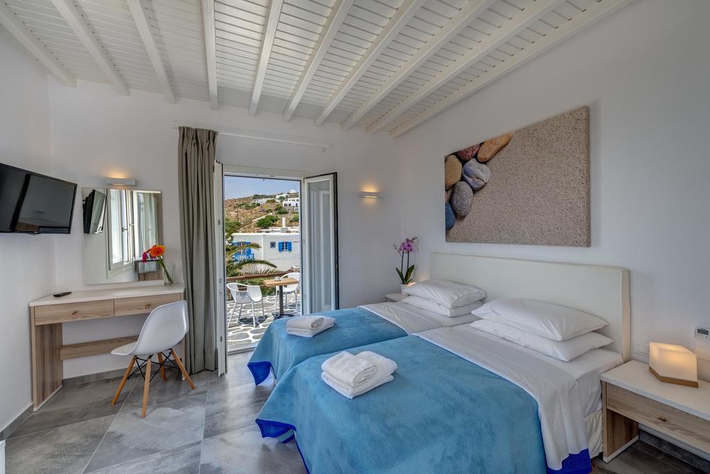 Aparthotel Makis Place 2*