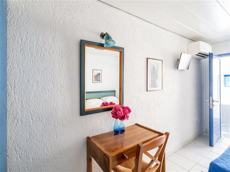 Penelope Village Hotel 4*