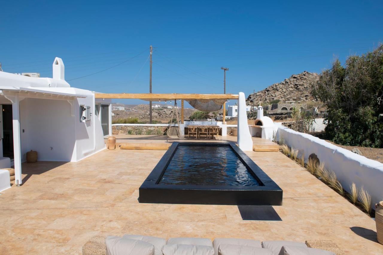 Little Amid Super Paradise-jackieo' Mykonos *